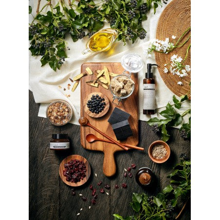 Milde zwarte dieptereinigende olie