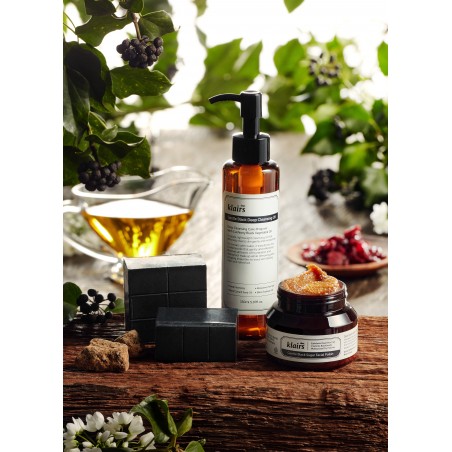 Milde gezichtsscrub met zwarte suiker